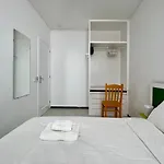 דירה Spacious 4 Bedrooms For Family Or Several Friends