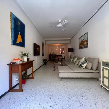 Spacious 4 Bedrooms For Family Or Several Friends דירה San Bartolomé